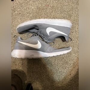 Nike roshe run